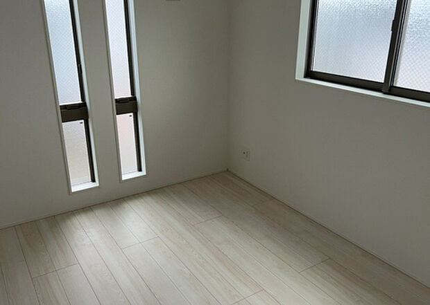 【子供部屋】子供が何人でも年齢によっては、受験時にしっかり壁のある個室があった方が良い場合もあります。難しい問題ですが、兄弟の人数や、性別や年齢差によって状況が異なりますので、数年後のこともしっかり考えましょう。