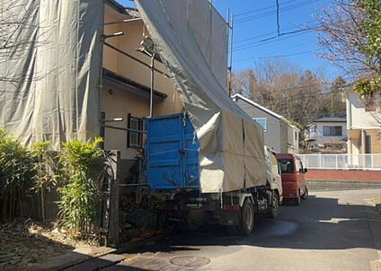 前面道路含む現地写真_3