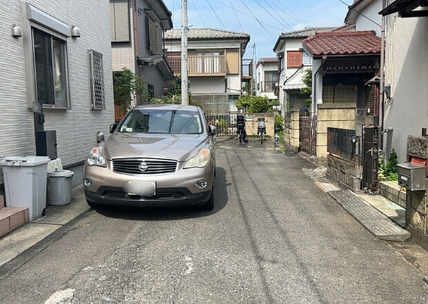 【物件からの展望_2】眺望を気にして物件を探す場合、前面に建物が建っていないか現地で確認しましょう！前面に建物があると景色はもちろん、日当たりや風通しにも影響が出てきます。住んだ時のことを想像しながら現地見学をしましょう。