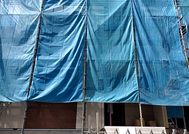 【外観_2】外観は建物の第一印象を決める重要な要素です。複数の方向から見ることで、建物の存在感や周辺との調和、デザインの良さなどがより明確に分かります。お気に入りの建物を見つけてみてください。