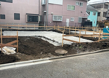 前面道路含む現地写真_3