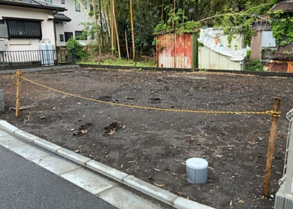 前面道路含む現地写真_3