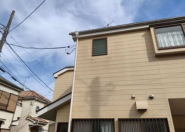 【物件からの展望_2】眺望を気にして物件を探す場合、前面に建物が建っていないか現地で確認しましょう！前面に建物があると景色はもちろん、日当たりや風通しにも影響が出てきます。住んだ時のことを想像しながら現地見学をしましょう。