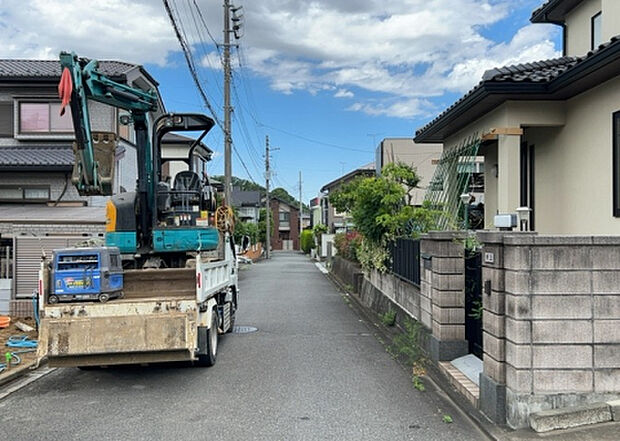 【物件からの展望_2】眺望を気にして物件を探す場合、前面に建物が建っていないか現地で確認しましょう！前面に建物があると景色はもちろん、日当たりや風通しにも影響が出てきます。住んだ時のことを想像しながら現地見学をしましょう。