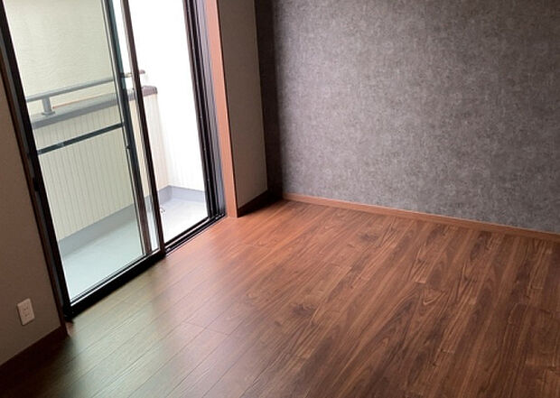【子供部屋】子供が何人でも年齢によっては、受験時にしっかり壁のある個室があった方が良い場合もあります。難しい問題ですが、兄弟の人数や、性別や年齢差によって状況が異なりますので、数年後のこともしっかり考えましょう。
