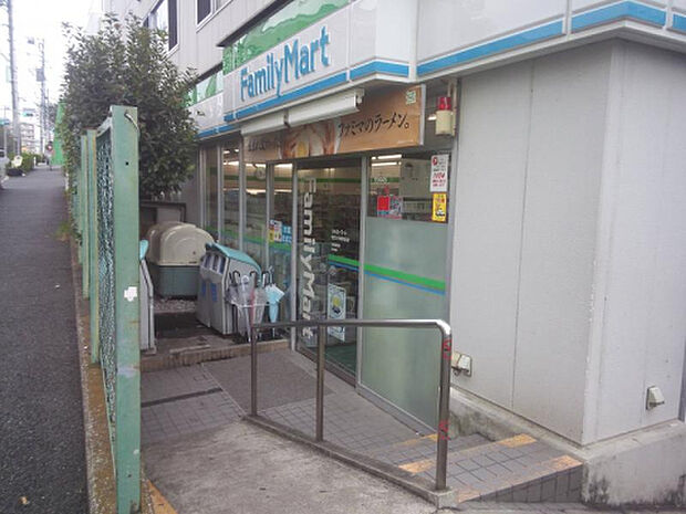 ファミリーマート 帝京大学店(約472m)