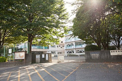 南大谷中学校 1398m(徒歩18分)