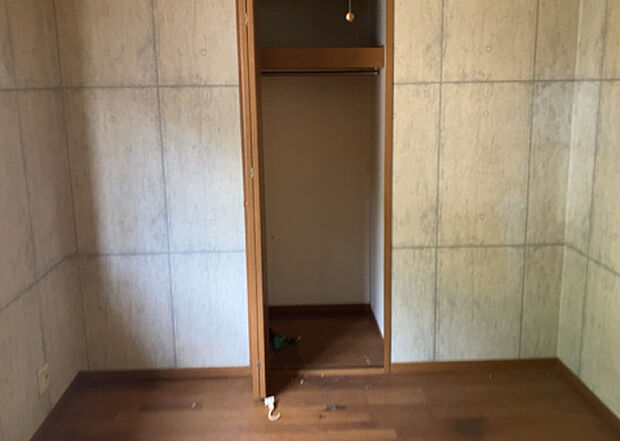 【子供部屋】子供が何人でも年齢によっては、受験時にしっかり壁のある個室があった方が良い場合もあります。難しい問題ですが、兄弟の人数や、性別や年齢差によって状況が異なりますので、数年後のこともしっかり考えましょう。