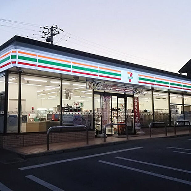 セブンイレブン　八王子めじろ台駅南店（約178m）