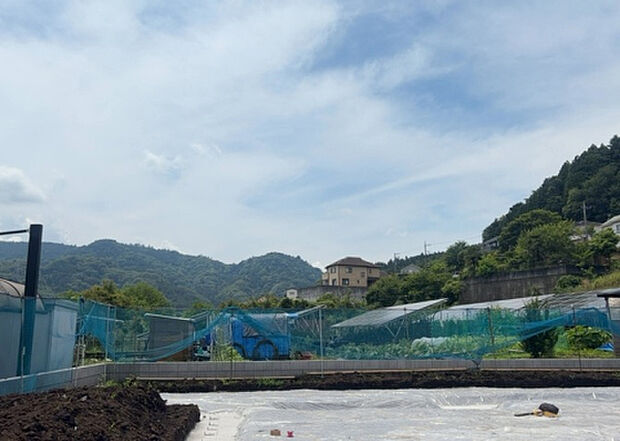 【物件からの展望】眺望を気にして物件を探す場合、前面に建物が建っていないか現地で確認しましょう！前面に建物があると景色はもちろん、日当たりや風通しにも影響が出てきます。住んだ時のことを想像しながら現地見学をしましょう。
