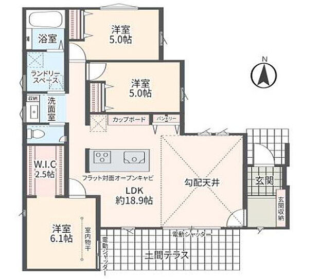 【3LDK】2026年11月築
洗練されたデザインと暮らしやすさを追求した3LDK新築戸建。シンプルかつ上質な外観は、街並みに調和しながらも個性を放ちます。室内は無駄のない動線設計で、家事効率もアップ。広々としたリビングは大きな窓から光が差し込み、明るく開放的な空間を実現しました。各居室にも十分な収納スペースを確保し、ご家族の荷物もすっきり整理できます。高い住宅性能と充実の保証で、長く安心して住み続けられる、こだわりの住まいです。