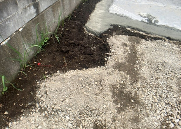 【その他設備】敷地内には、散水栓や立水栓があります。水道水を直接利用できるため、水を運ぶ手間を省くことが出来ます。大量の水を必要とする洗車作業や清掃などに役立ちます。その他設備とあわせて、現地でご確認ください。