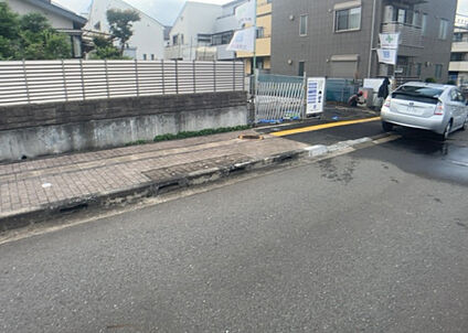 前面道路含む現地写真_3