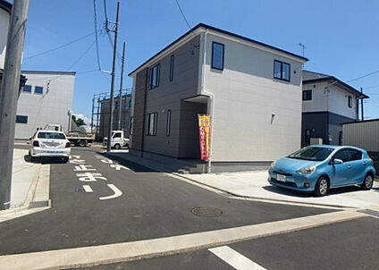 前面道路含む現地写真_2
