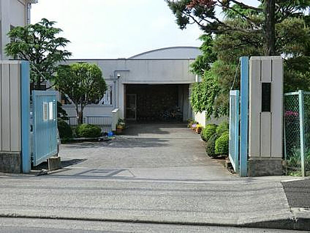 町田第三中学校（約893m）