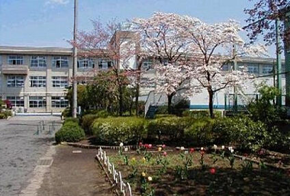 松枝小学校 878m(徒歩11分)