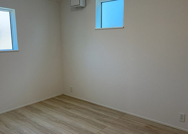 【子供部屋】子供が何人でも年齢によっては、受験時にしっかり壁のある個室があった方が良い場合もあります。難しい問題ですが、兄弟の人数や、性別や年齢差によって状況が異なりますので、数年後のこともしっかり考えましょう。
