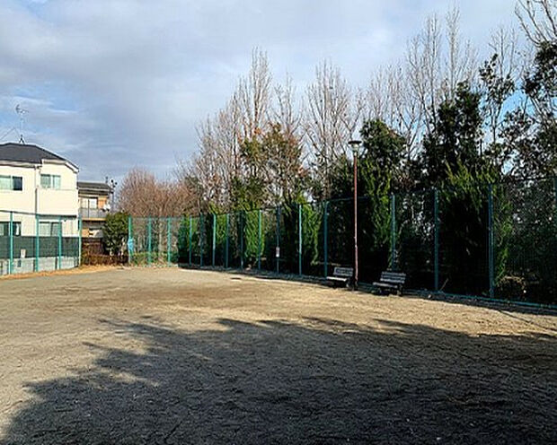 殿入西公園(約329m)
