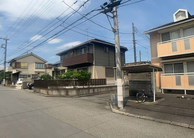 【物件からの展望_2】眺望を気にして物件を探す場合、前面に建物が建っていないか現地で確認しましょう!前面に建物があると景色はもちろん、日当たりや風通しにも影響が出てきます。住んだ時のことを想像しながら現地見学をしましょう。