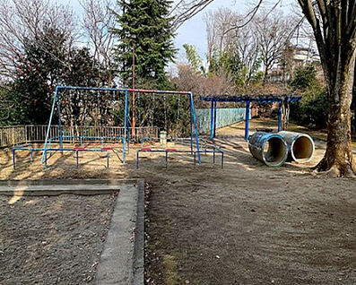 殿入北公園 161m(徒歩3分)
