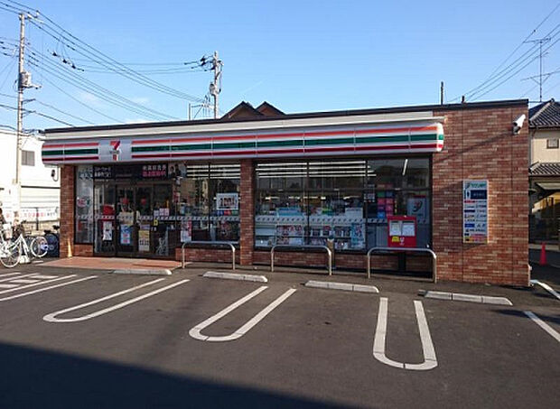 セブンイレブン　相模原田名四ッ谷店（約695m）