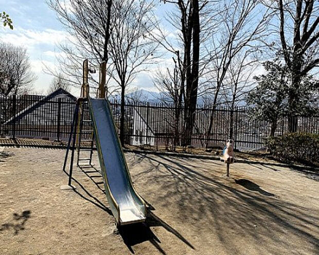 相原芹沢谷戸公園(約807m)