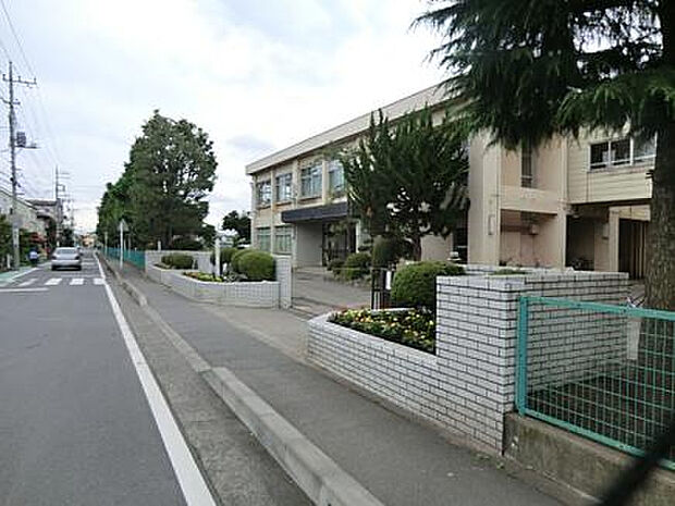 東林小学校(約387m)