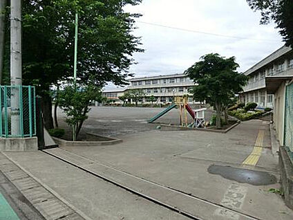 九沢小学校 1203m(徒歩16分)