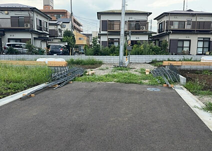 前面道路含む現地写真_3