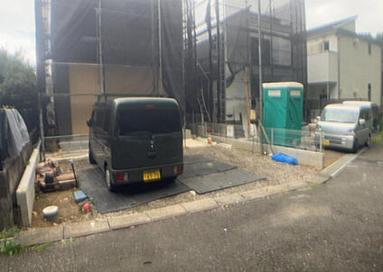 前面道路含む現地写真_3