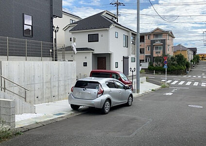 前面道路含む現地写真_2