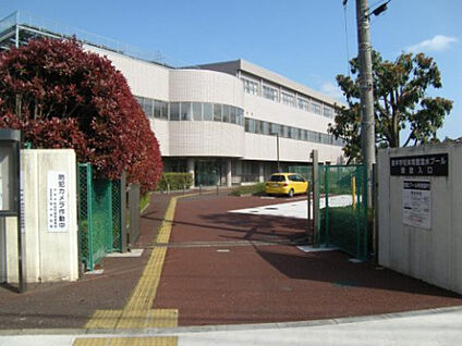 南中学校 759m(徒歩10分)