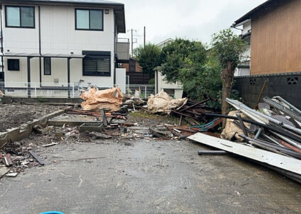 前面道路含む現地写真_3