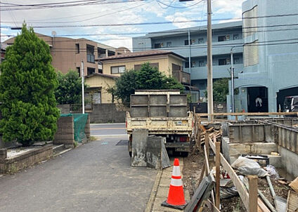 前面道路含む現地写真_2