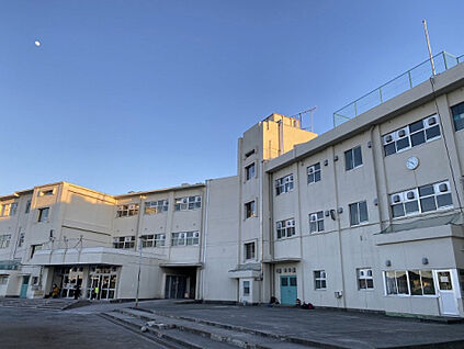 町田第五小学校 650m(徒歩9分)