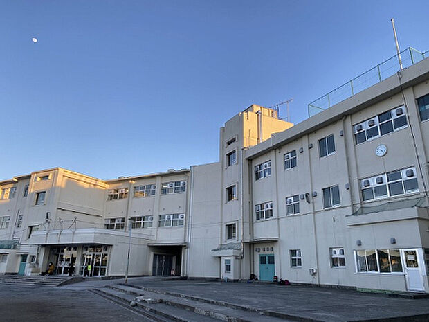 町田第五小学校(約650m)