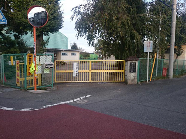 南第四小学校(約530m)