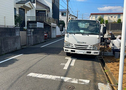 前面道路含む現地写真_3