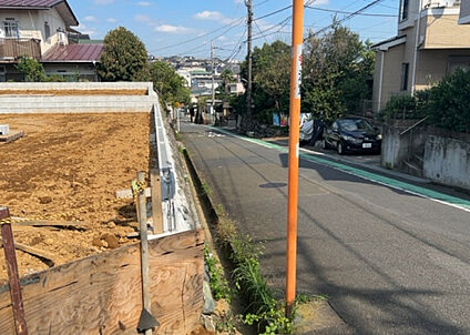 前面道路含む現地写真_2