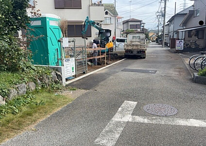 前面道路含む現地写真_2