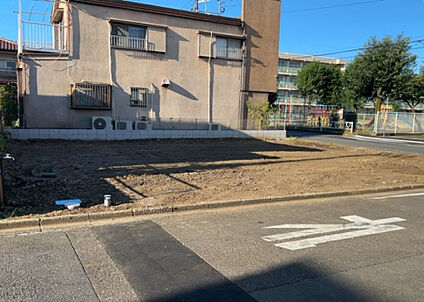 前面道路含む現地写真_3