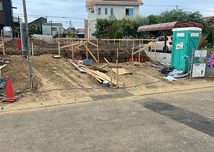 前面道路含む現地写真_3