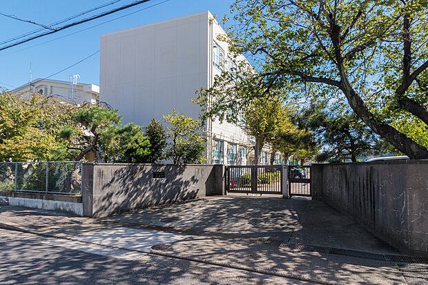 中小田井小学校（約160m）