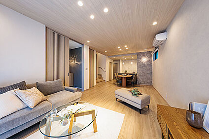 リビングダイニング