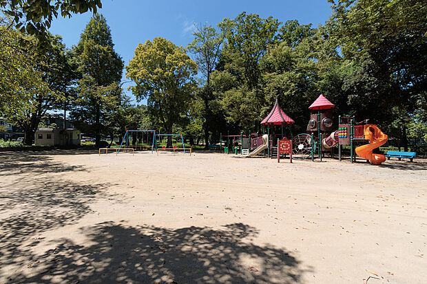 野黒公園（約320m）