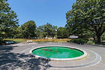 千種公園 640m(徒歩8分)