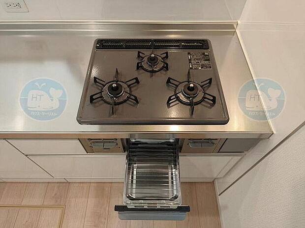 【同形状・同仕様写真(キッチン）】3口コンロで奏でる、美味しさのバリエーション☆
サクふわトーストも、こんがりジューシーなグリル料理もおまかせ♪