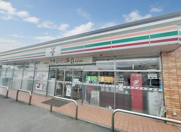 セブンイレブン福岡老司3丁目店（約422m）