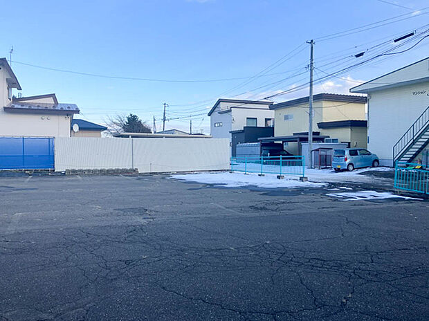 【現地写真】
古家解体後、更地でのお渡しですので、解体費用が抑えられ、引き渡し後はスムーズな着工が可能です。
(2025年12月撮影）