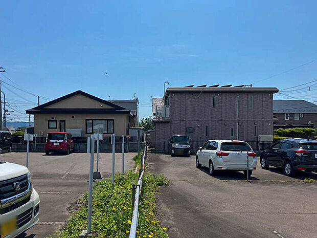 【現地写真】
広々約58坪の売地が登場。周辺には高い建物が少なく、開放感あふれる立地が魅力です。
(2026年2月撮影)